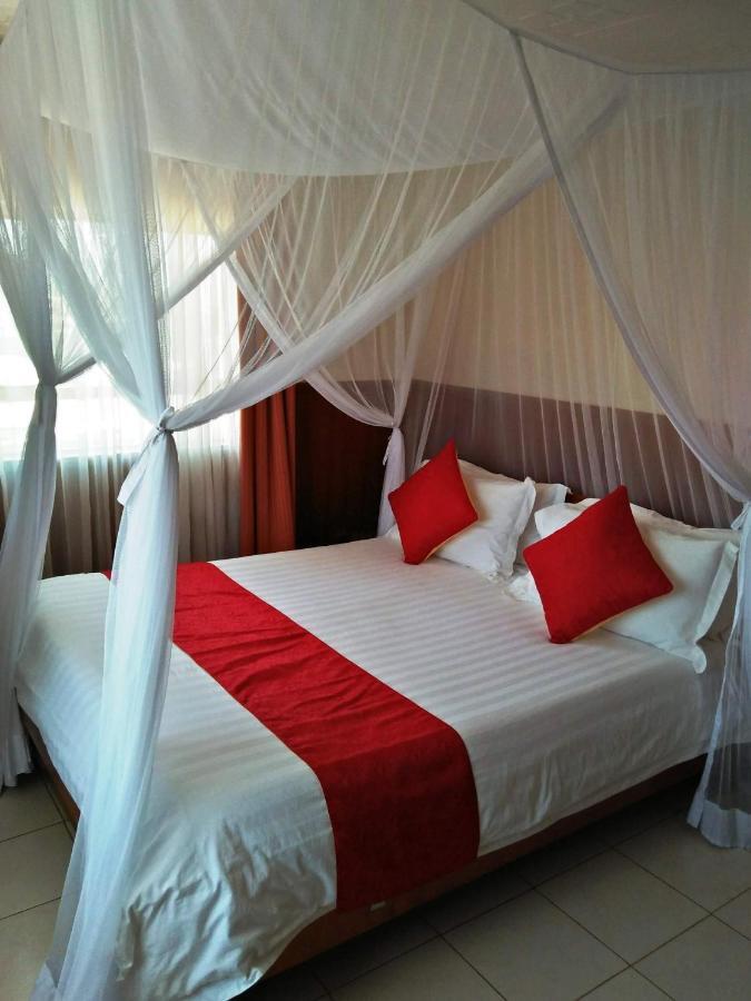 Bomen Hotel Isiolo Экстерьер фото